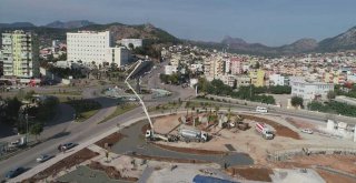 Büyükşehir Kozan'a Şehit Kubilay Meydanı yapıyor