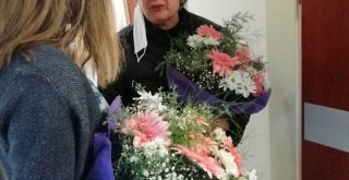 Başkan Soyer’den Öğretmenler Günü çiçeği