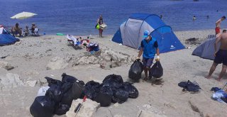 Hafta sonu Kandıra sahillerinden 250 ton atık toplandı
