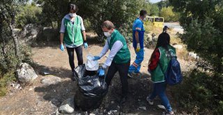 Daha temiz çevre için çöp topladılar