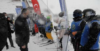 Çocukların kayak ve snowboard heyecanı