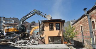 Hanlar Bölgesi gerçek kimliğini buluyor