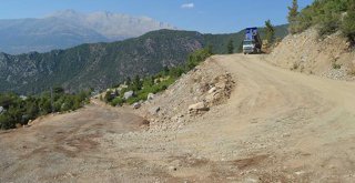 GÜNDOĞMUŞ KÖPRÜLÜ YAYLA YOLUNDA STABİLİZE ÇALIŞMASI