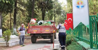 Büyükşehirden mezarlıklarda Kurban Bayramı temizliği