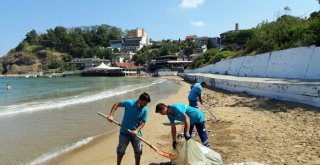 İBB, KİRLENEN KIYI VE PLAJLARI ANINDA TEMİZLİYOR