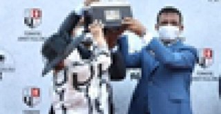 REKORTMEN ŞAMPİYONUN ÖDÜLÜ İMAMOĞLU'NDAN