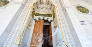 İBADETE AÇILACAK CAMİLERDE TEMİZLİK VE DEZENFEKSİYON