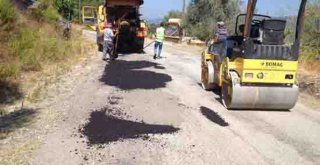 ALANYA KIRSALINDAKİ YOLLARA BAKIM YAPILIYOR