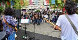 MÜZİSYENLER 'MUTLULUK SAHNELERİ'NE, BAŞKENTLİLER MÜZİĞE KAVUŞTU