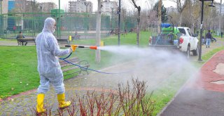 Büyükşehir Belediyesi parkları A'dan Z'ye dezenfekte ediyor