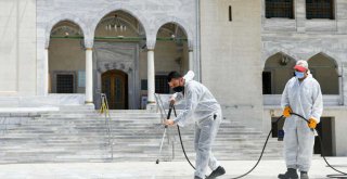 İBADETE AÇILACAK CAMİLERDE TEMİZLİK VE DEZENFEKSİYON