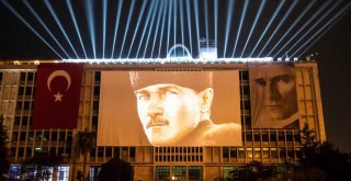 TÜRKİYE'NİN İLK ATATÜRK HOLOGRAMIYLA COŞKULU KUTLAMA