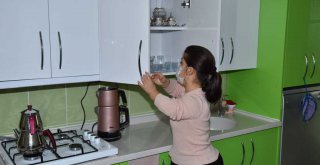 Mutlulukları boylarından büyük