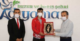 ADIYAMANLI MİLLİ SPORCULARDAN ZİYARET