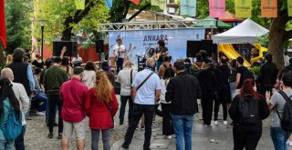 MÜZİSYENLER 'MUTLULUK SAHNELERİ'NE, BAŞKENTLİLER MÜZİĞE KAVUŞTU