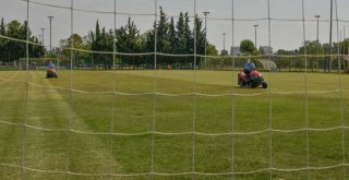 Futbol sahalarında temizlik ve bakım