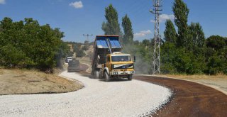 KORKUTELİ YUKARI KARAMAN YOLU YENİLENİYOR