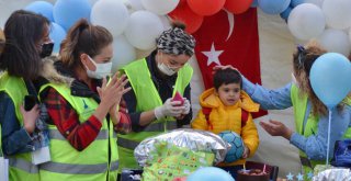 Minik depremzedeye doğum günü sürprizi