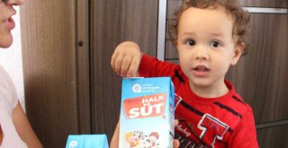 BÜYÜKŞEHİR ÇOCUKLARI SÜTLE BULUŞTURUYOR