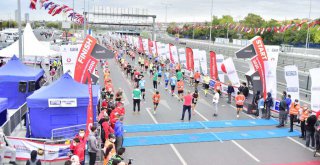 15. İSTANBUL YARI MARATONU'NU İBB'Lİ SPORCULAR BİRİNCİ TAMAMLADI