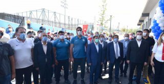 TÜRKİYE'NİN AVRUPA STANDARTLARINDA İLK GÜREŞ SALONU AÇILDI