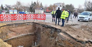 ASKİ'DEN ANKARA ÇAYI'NDA TEMİZLİK ÇALIŞMASI