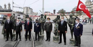 6 EKİM İSTANBUL'UN KURTULUŞU TAKSİM'DE KUTLANDI