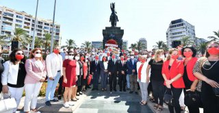 Başkan Soyer CHP’nin 9 Eylül törenine katıldı