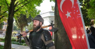 Osman Gazi Türbesi'nde ‘Sancak Nöbeti' dönemi