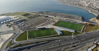 YENİKAPI FUTBOL SAHALARI SPORUN HİZMETİNDE
