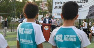 Adana'da geleceğin futbolcuları sezonu açtı