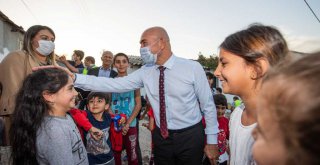 Başkan Soyer Acil çözüm ekipleriyle sahada