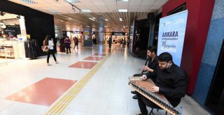 MÜZİSYENLER 'MUTLULUK SAHNELERİ'NE, BAŞKENTLİLER MÜZİĞE KAVUŞTU