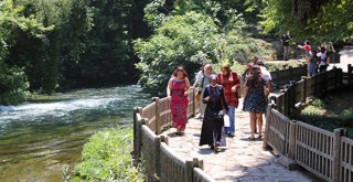 DOĞA HARİKASI DÜDEN ŞELALESİ KENDİNİ YENİLEDİ
