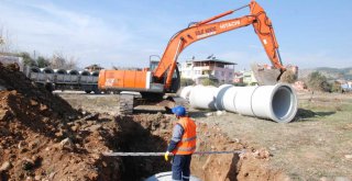 Kozan'ın kronik yağmur suyu sorunu ortadan kaldırılıyor