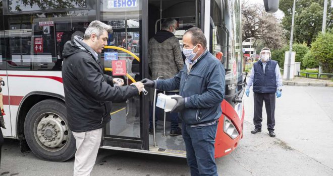 Büyükşehir Belediyesi’nden ilçelere 140 bin maske