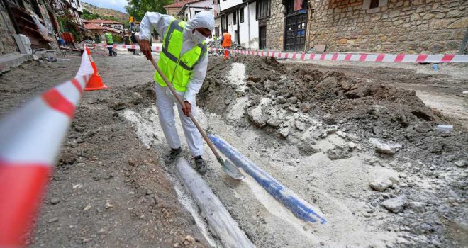 BAŞKENT'İN İÇME SUYU HATLARI 'ASBEST'Lİ BORULARDAN TEMİZLENİYOR