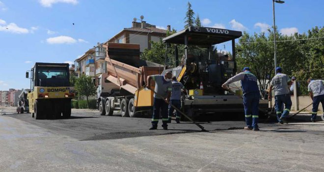 ALINCA CADDESİ’NDE ASFALT ÇALIŞMASI GERÇEKLEŞTİRİLDİ