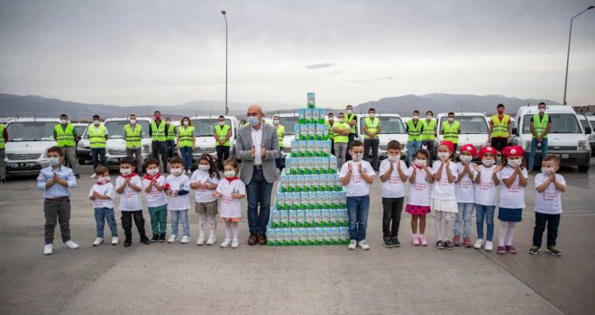 İzmir’in 'süt kuzuları' 156 bini geçti