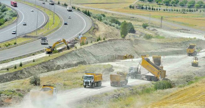 ŞAŞMAZ BULVARI VE AYAŞ YOLU'NA YENİ KÖPRÜLÜ KAVŞAKLAR YAPILACAK