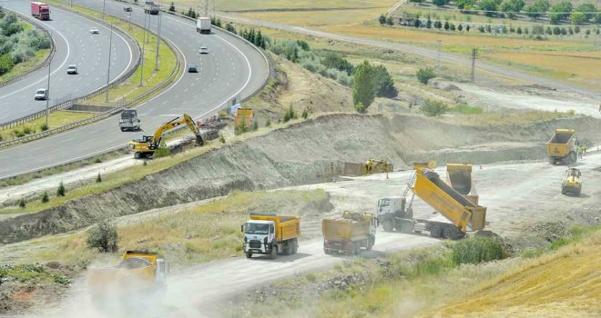 ŞAŞMAZ BULVARI VE AYAŞ YOLU'NA YENİ KÖPRÜLÜ KAVŞAKLAR YAPILACAK