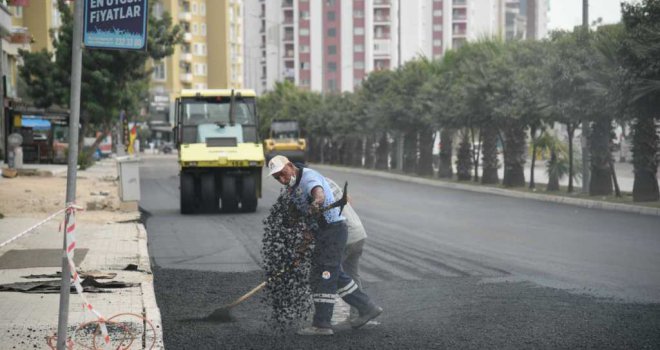 Büyükşehir'in asfalt hamlesi sürüyor