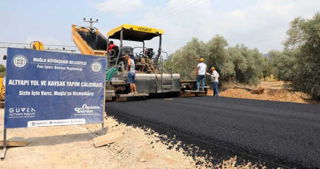 Ula'da Sıcak Asfalt Kaplaması Başladı