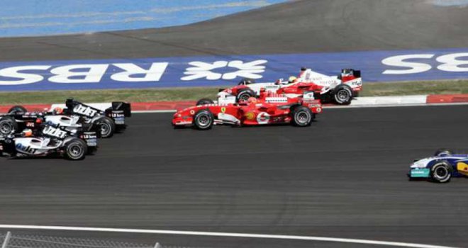 FORMULA 1'E GİDEN YOLLAR TEMİZLENİYOR