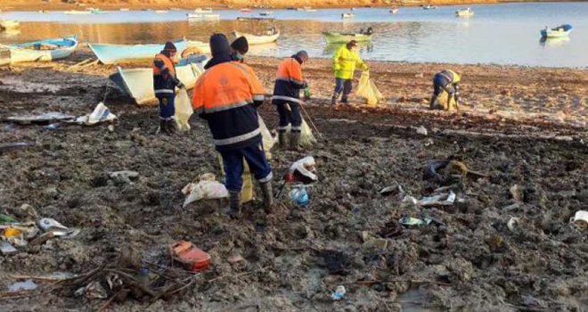 BARAJ HAVZALARINDAN 40 TON ATIK ÇIKTI