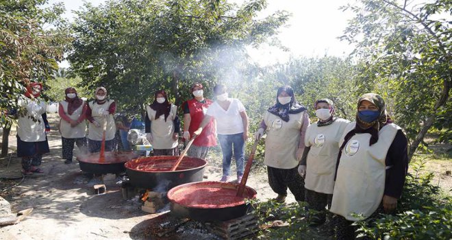 BAŞKAN BÖCEK'İN DESTEK VERDİĞİ KORKOOP KADINLARI HARİKALAR YARATIYOR