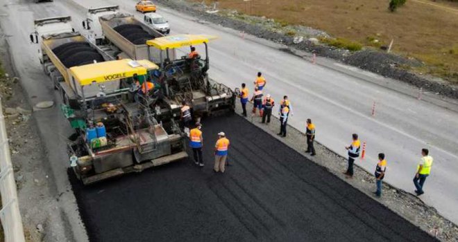 İBB TRAFİK YOĞUNLUĞUNU AZALTACAK ÜÇ YOL ÇALIŞMASI BAŞLATTI