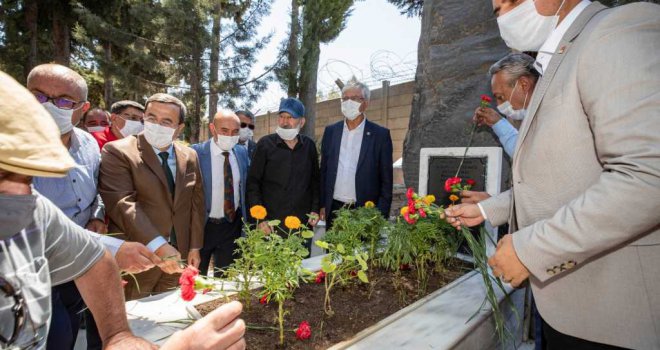 Gültepe'nin eski belediye başkanı Aydın Erten mezarı başında anıldı