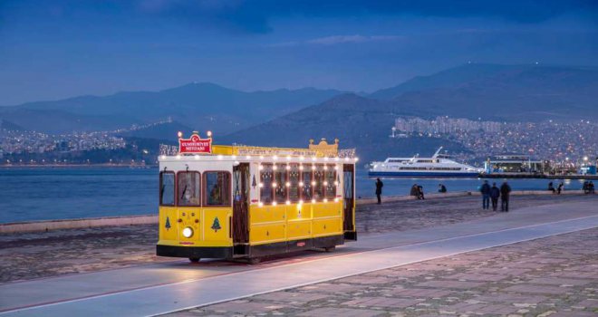 ​Nostaljik tramvay Çiğdem yeni yıl için süslendi