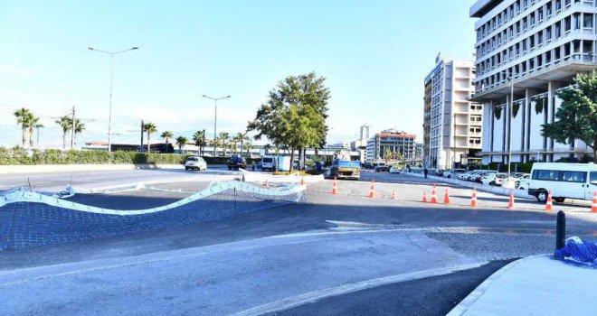 Atatürk Caddesi'nin Konak Pier bölümünde geçici trafik düzenlemesi başlıyor